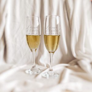 compas grabadas nombres y fechas