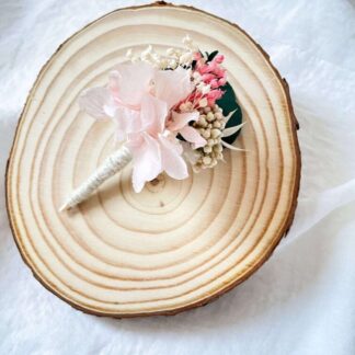 prendido novio flores preservadas romantico