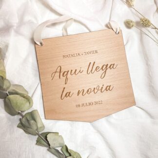Cartel aquí viene la novia